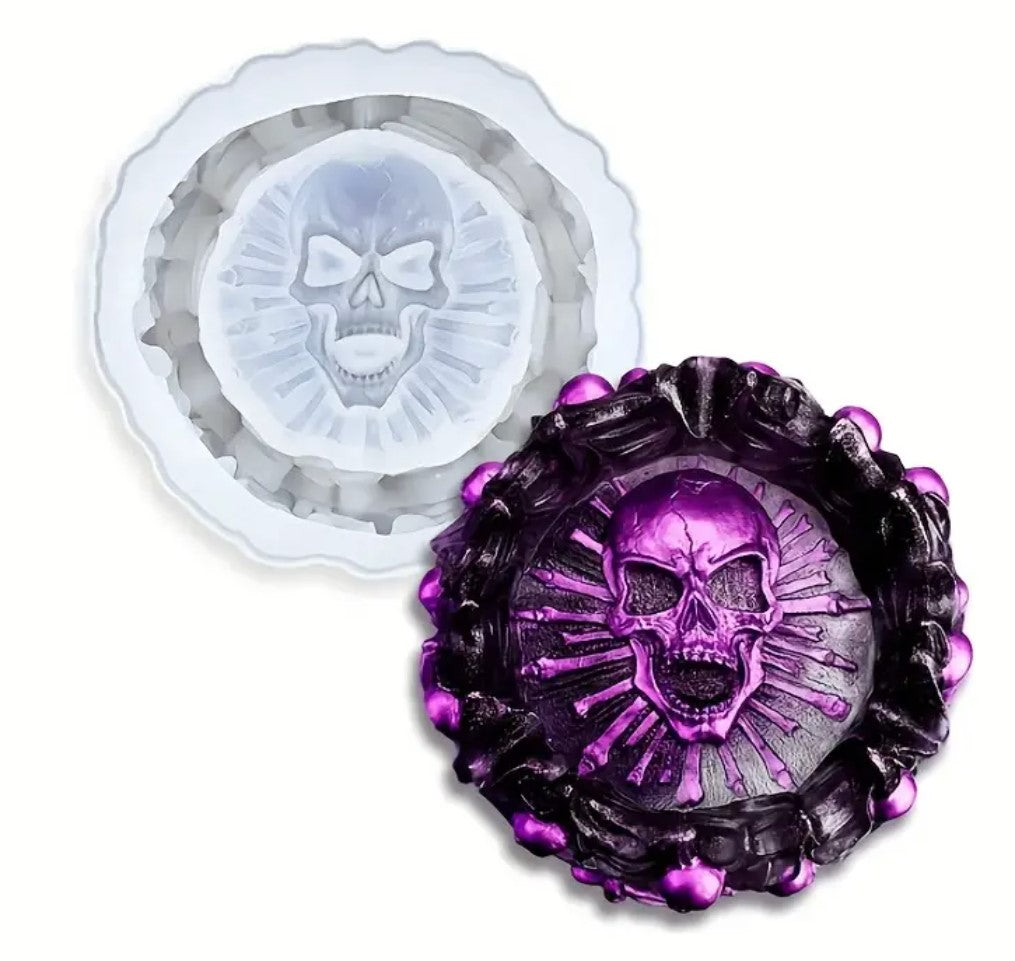 Totenkopfaschenbecher personalisierbar